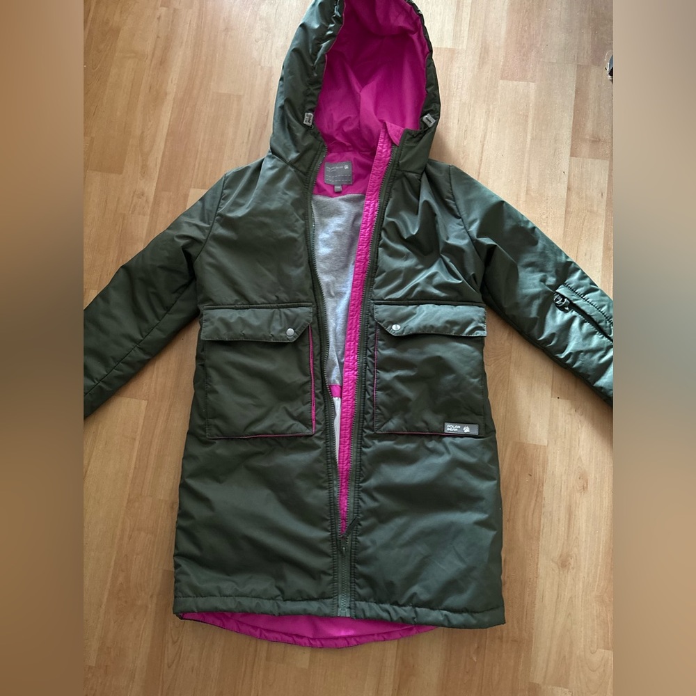 Polar bear unisex hooded jacket size 140 for 10-11 y o, warm, 4 pockets.